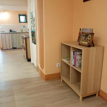 Guest house Casa Lory Montevitozzo Frazione Sorano-camera Con Bagno Privato, Cucina E Salotto *