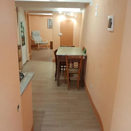 Guest house Casa Lory Montevitozzo Frazione Sorano-camera Con Bagno Privato, Cucina E Salotto